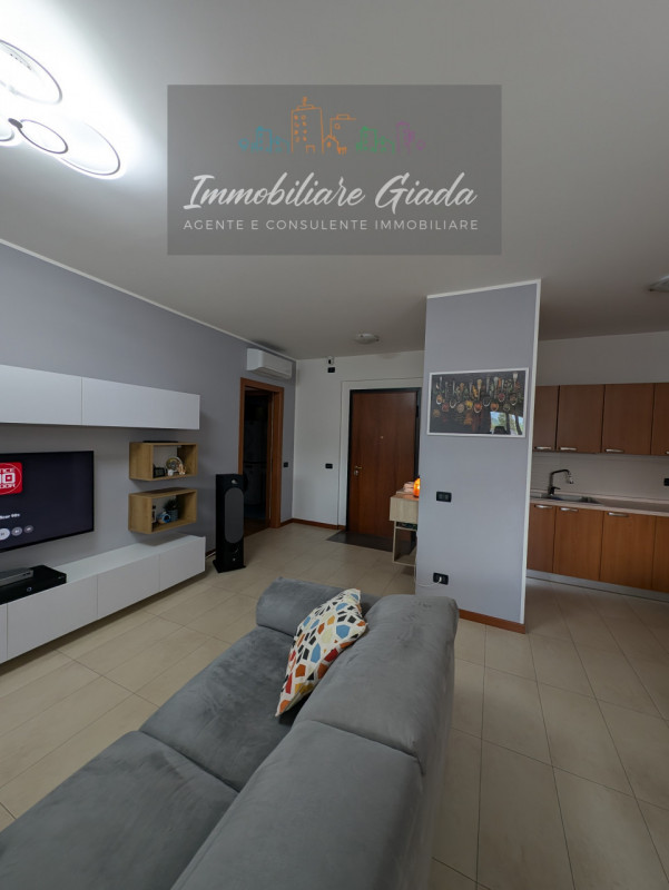 Proponiamo in vendita un splendido appartamento di 110 m², accogliente e luminoso, ideale per chi...