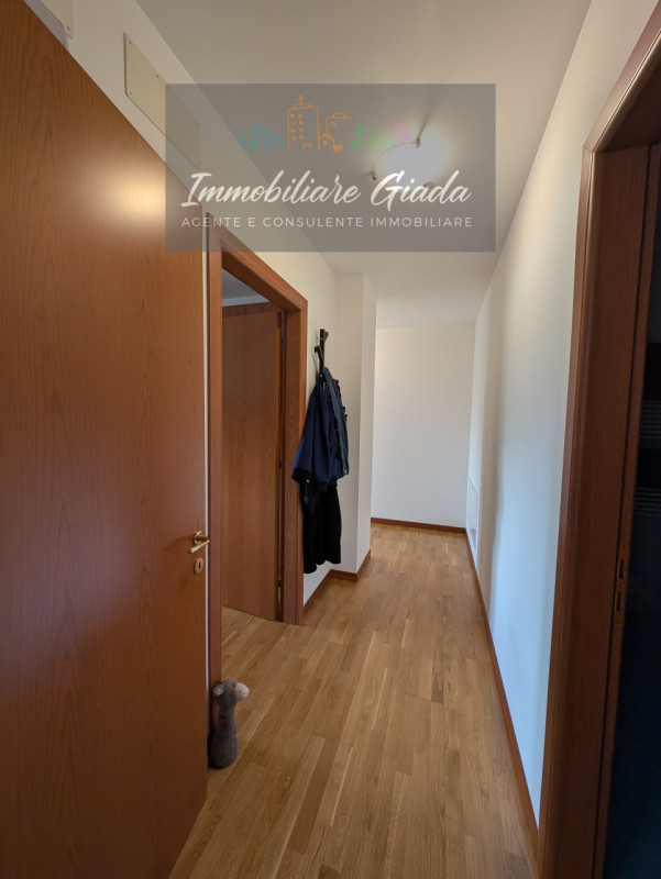 Proponiamo in vendita un splendido appartamento di 110 m², accogliente e luminoso, ideale per chi...