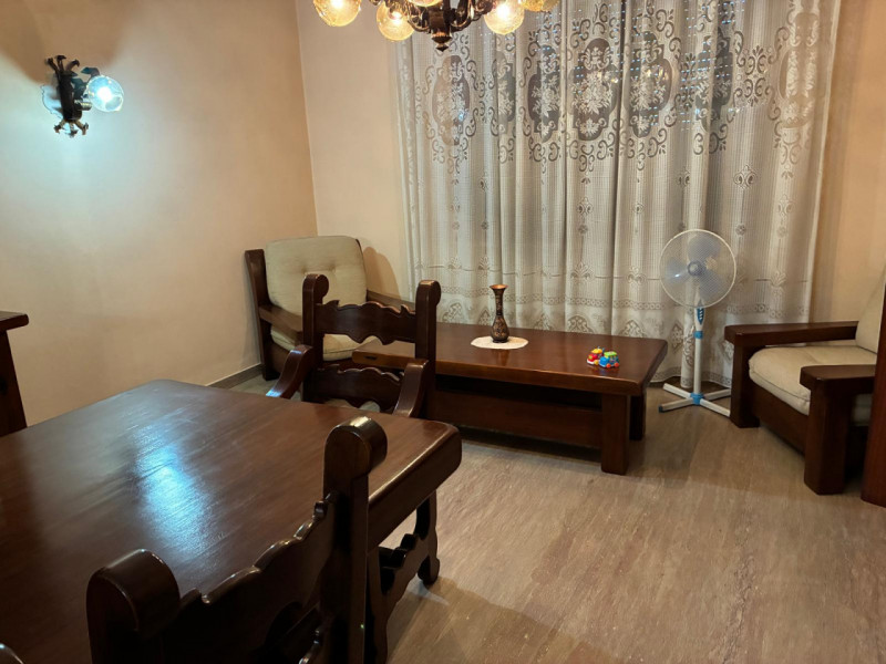 In esclusiva proponiamo in vendita una splendida casa singola di ampia metratura (215 mq) situata...