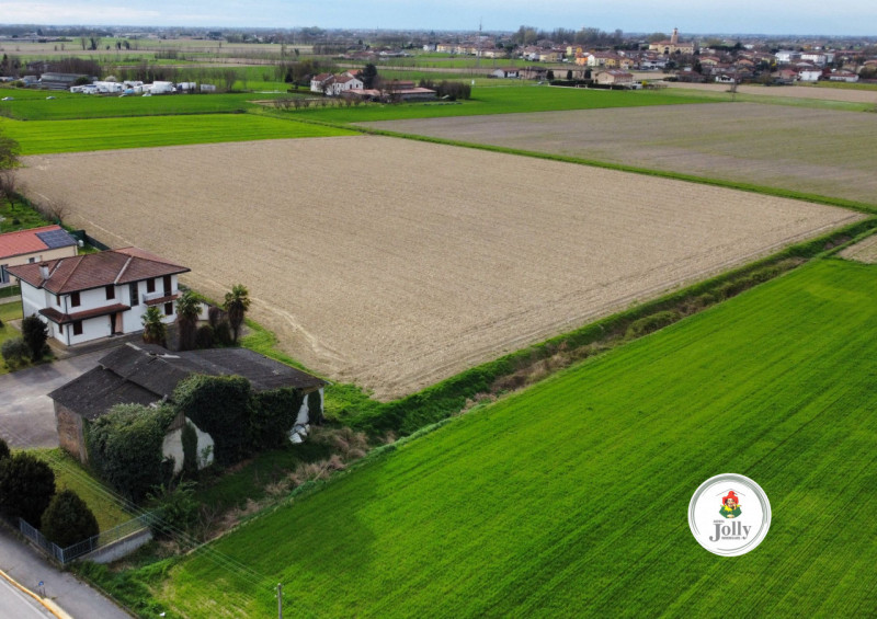 Info prestazione energetica:
Classe G
Epgl,nren 213,02 kwh/m2anno
Epgl,ren 0,95 kwh/m2anno
((

Cl...