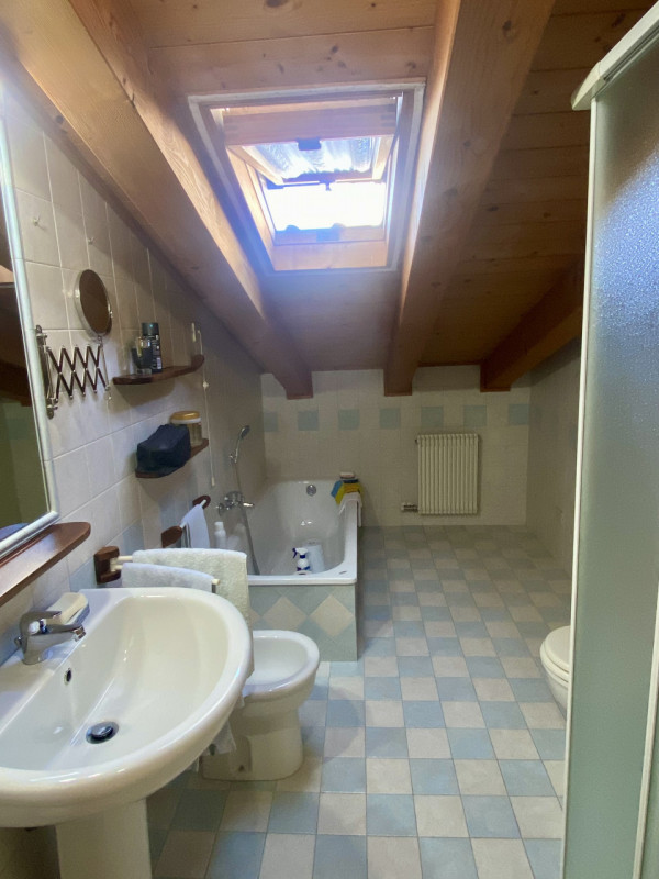 A Jesolo Lido, in zona piazza Milano, proponiamo alla vendita un appartamento di 85 mq, disposto ...