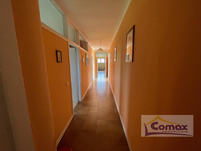 San Giorgio in Bosco Villa prestigiosa con annesso ad uso artigianale su lotto di terreno di mq. ...