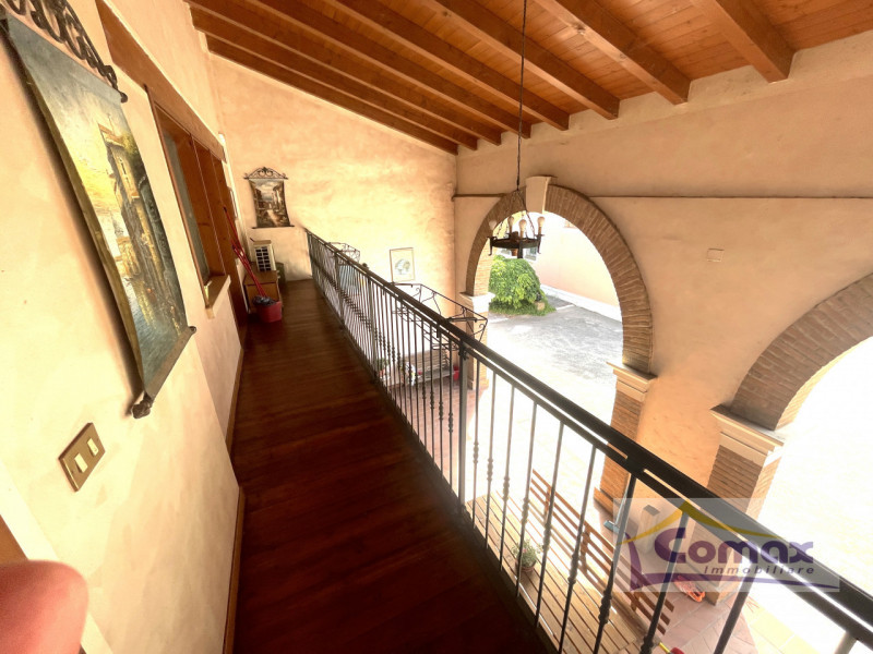 San Giorgio in Bosco Villa prestigiosa con annesso ad uso artigianale su lotto di terreno di mq. ...