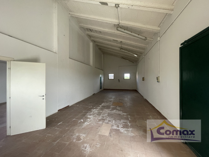 San Giorgio in Bosco Villa prestigiosa con annesso ad uso artigianale su lotto di terreno di mq. ...