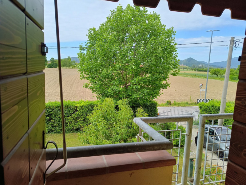 ABANO TERME - Località Giarre. Ti presentiamo una graziosa porzione indipendente di bifamiliare, ...