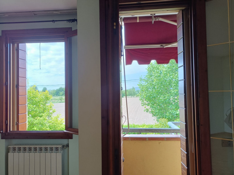 ABANO TERME - Località Giarre. Ti presentiamo una graziosa porzione indipendente di bifamiliare, ...