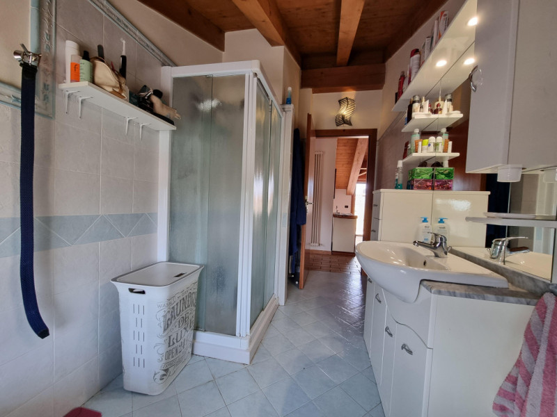 Pojana Maggiore (VI) Località Cagnano, proponiamo in Vendita interessante Appartamento con 3 came...