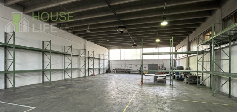 CALDOGNO: AFFITTASI PORZIONE DI CAPANNONE INDUSTRIALE SINGOLO di mq 850 circa H 5,50 sotto trave,...