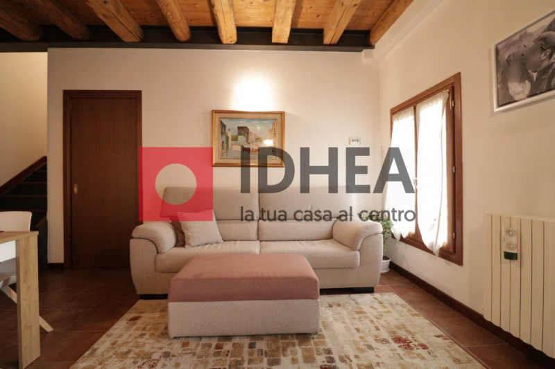 SPRESIANO - LOVADINA

""" RIFERIMENTO FGS13 """

Visita il nostro sito https://idhea.it/ per ulte...