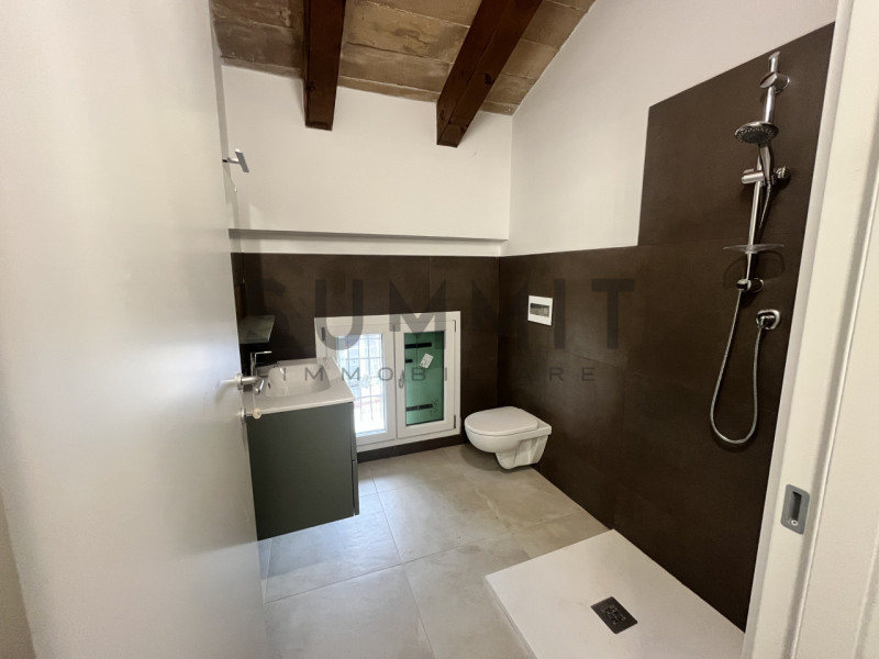 SCHIO - Centro: In pieno centro paese, su importante palazzo riqualificato BICAMERE all'ultimo pi...