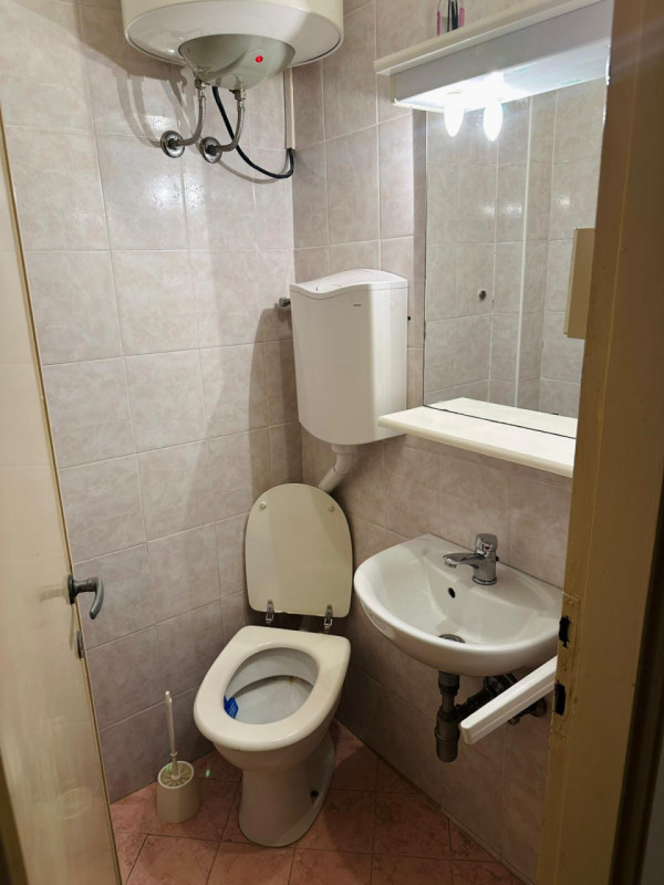 PRATO DELLA VALLE Classe F, EPgl,nren 220,30 KWh/mq anno
In residence con ampio verde condominial...