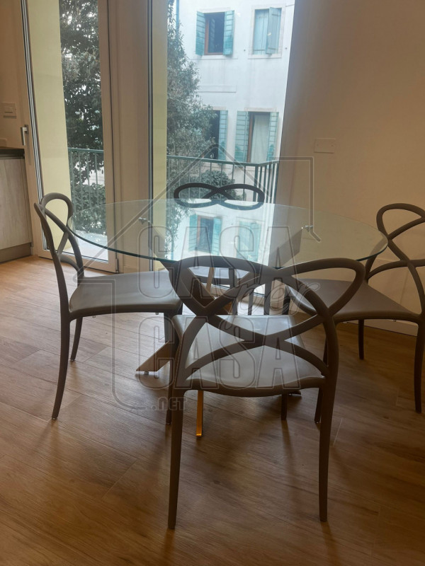 Rif. PDMAZZ  per info   Marilena 327 7153302

Centro – Piazza Mazzini | Appartamento ristrutturat...