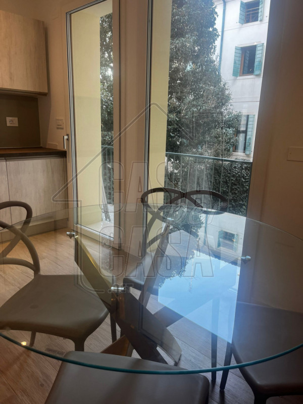 Rif. PDMAZZ  per info   Marilena 327 7153302

Centro – Piazza Mazzini | Appartamento ristrutturat...
