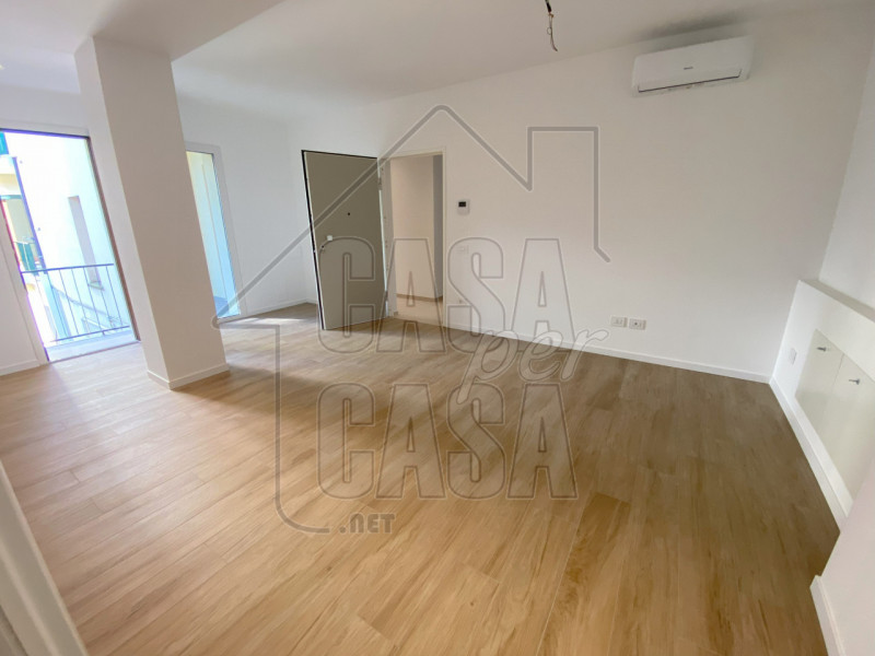 Rif. PDMAZZ  per info   Marilena 327 7153302

Centro – Piazza Mazzini | Appartamento ristrutturat...