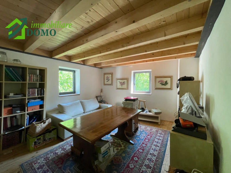 ARSIERO: Casa di testa in Via Busati Grisi  €75.000
Info 0445824740

BUONI MOTIVI PER ACQUISTARE:...