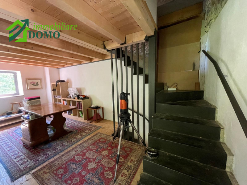 ARSIERO: Casa di testa in Via Busati Grisi  €75.000
Info 0445824740

BUONI MOTIVI PER ACQUISTARE:...