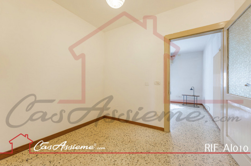 Rif. AI010
NOSTRA ESCLUSIVA - OTTIMO INVESTIMENTO
Nel centro di Castello di Godego, in posizione ...