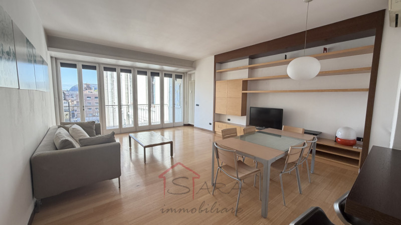CENTRO STORICO – AMPIO 2 CAMERE RISTRUTTURATO CON TERRAZZO ABITABILE E VISTA SULLA PIAZZA

Nel cu...