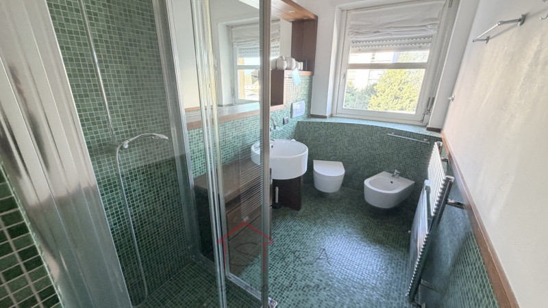 CENTRO STORICO – AMPIO 2 CAMERE RISTRUTTURATO CON TERRAZZO ABITABILE E VISTA SULLA PIAZZA

Nel cu...