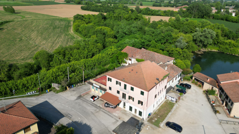 RIF: FR029 VEGGIANO - TRAMBACCHE Proponiamo in vendita appartamento con accesso indipendente sito...