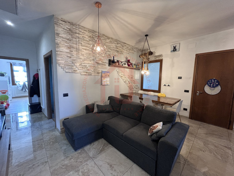 RIF: FR029 VEGGIANO - TRAMBACCHE Proponiamo in vendita appartamento con accesso indipendente sito...
