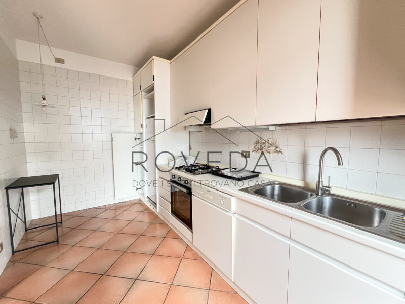 FRESCADA - PREGANZIOL

RIFERIMENTO: PR14

L'agenzia Roveda Immobiliare ha il piacere di proporre ...