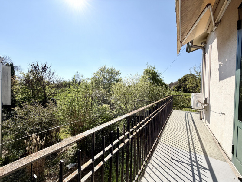 PADOVA - BRUSEGANA 

CASA SINGOLA CARATTERIZZATA DA AMPI SPAZI INTERNI,  3 CAMERE + STUDIO AMPIA ...
