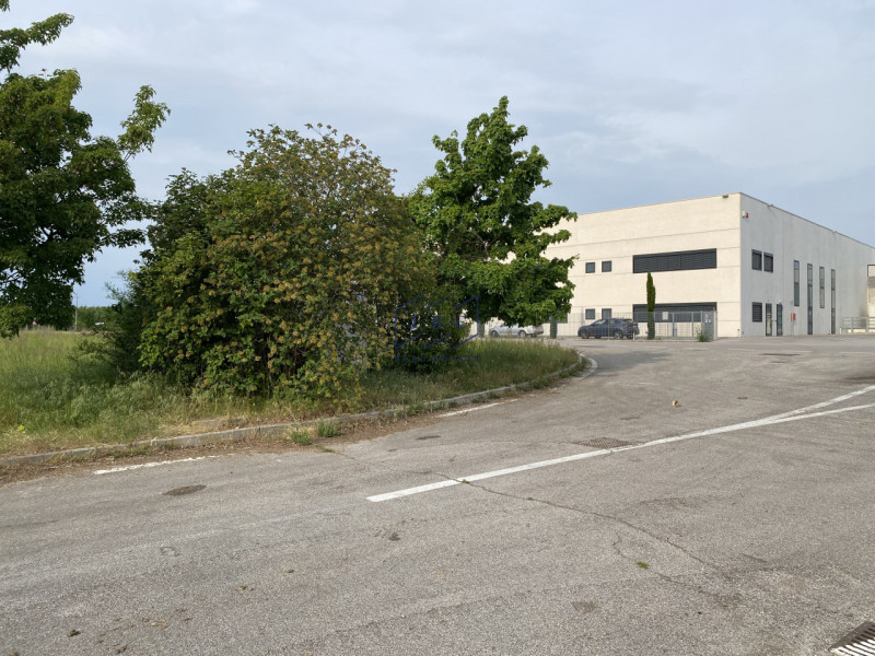 PORTOBUFFOLE' - (Treviso)

Proponiamo a Portobuffolè, in una nuova zona residenziale, 12 lotti ed...