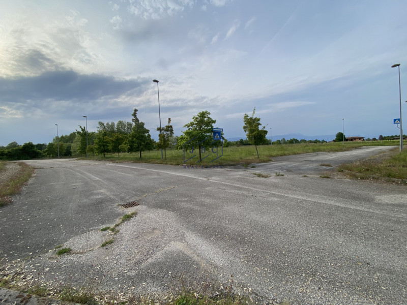 PORTOBUFFOLE' - (Treviso)

Proponiamo a Portobuffolè, in una nuova zona residenziale, 12 lotti ed...