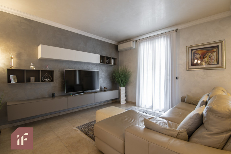 MURELLE - VILLANOVA DI CAMPOSAMPIERO: Villa singola completamente ristrutturata nel 2005 e parzia...