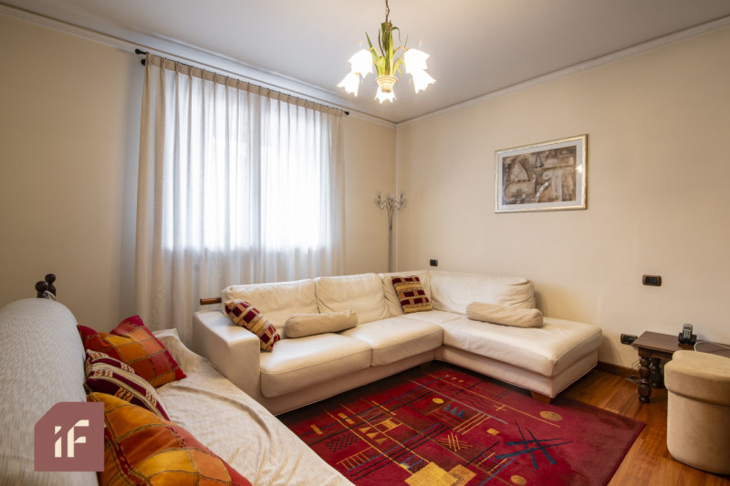 MURELLE - VILLANOVA DI CAMPOSAMPIERO: Villa singola completamente ristrutturata nel 2005 e parzia...