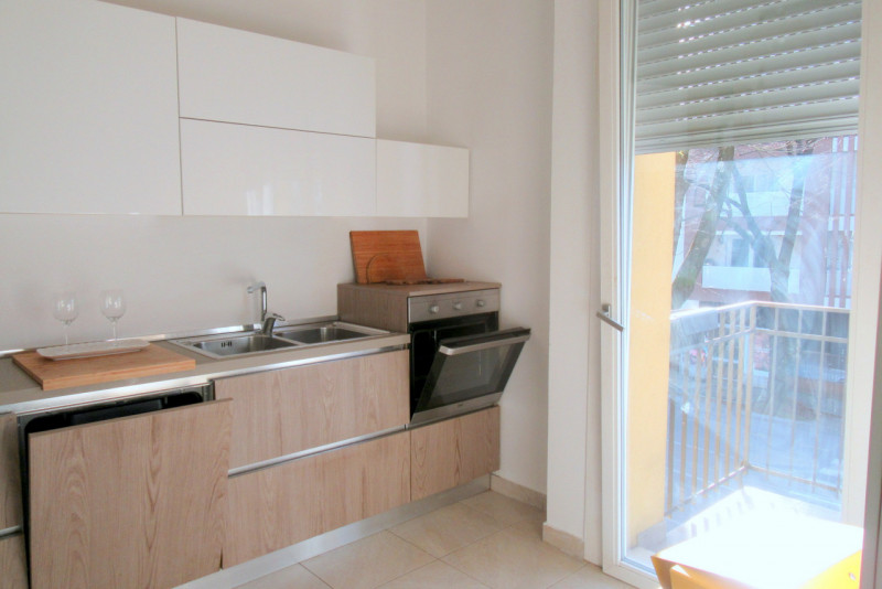 AMPIO 4 CAMERE RISTRUTTURATO A SACRA FAMIGLIA €.335.000 - rif.DOM4954  

Appartamento ristruttura...