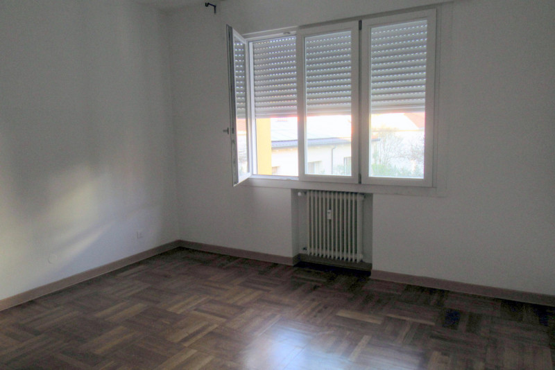 AMPIO 4 CAMERE RISTRUTTURATO A SACRA FAMIGLIA €.335.000 - rif.DOM4954  

Appartamento ristruttura...