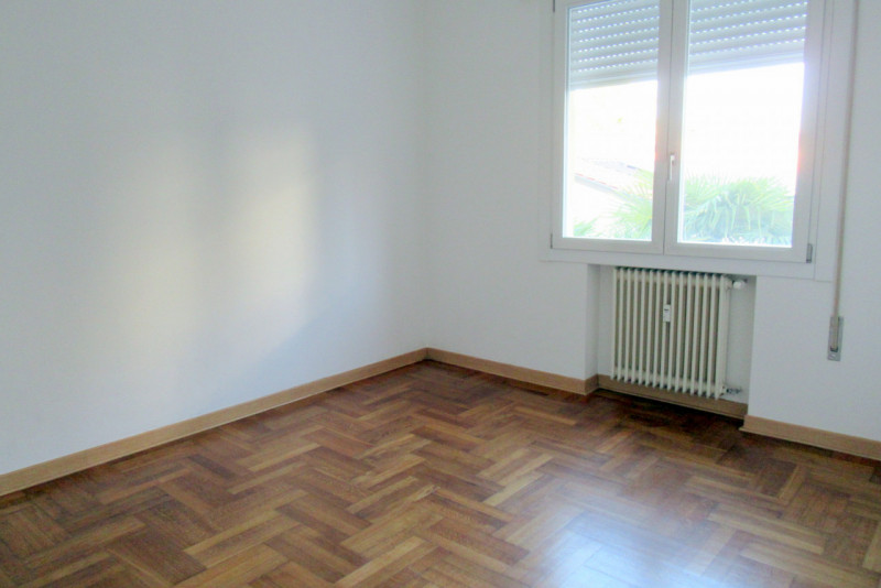 AMPIO 4 CAMERE RISTRUTTURATO A SACRA FAMIGLIA €.335.000 - rif.DOM4954  

Appartamento ristruttura...