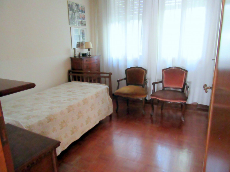 AMPIA VILLA INDIPENDENTE CON GIARDINO E UNITÀ AUTONOMA – SACRA FAMIGLIA / SAN GIOVANNI
€ 630.000 ...