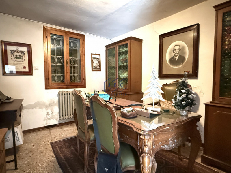 Ormelle - (Treviso)
 
Proponiamo in esclusiva nel centro di Ormelle casa bifamiliare, costruita n...