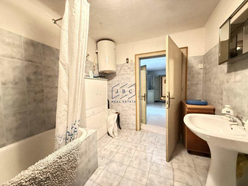 Ormelle - (Treviso)
 
Proponiamo in esclusiva nel centro di Ormelle casa bifamiliare, costruita n...
