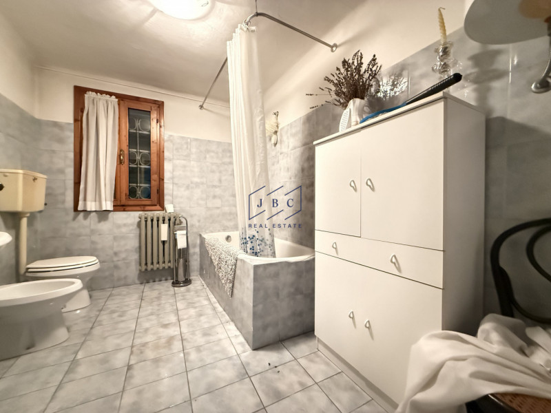 Ormelle - (Treviso)
 
Proponiamo in esclusiva nel centro di Ormelle casa bifamiliare, costruita n...