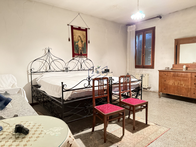 Ormelle - (Treviso)
 
Proponiamo in esclusiva nel centro di Ormelle casa bifamiliare, costruita n...