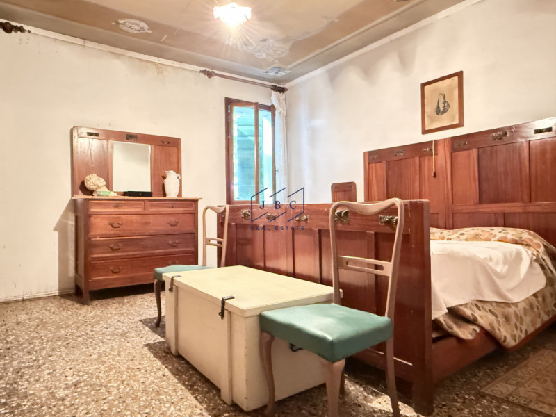 Ormelle - (Treviso)
 
Proponiamo in esclusiva nel centro di Ormelle casa bifamiliare, costruita n...