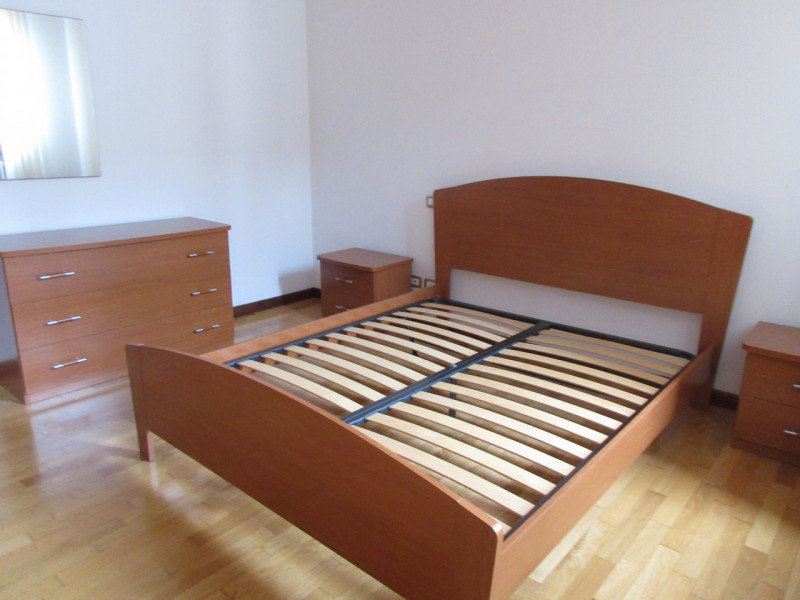 In palazzina di sole 6 unità, proponiamo appartamento al piano terra rialzato, accessibile con po...