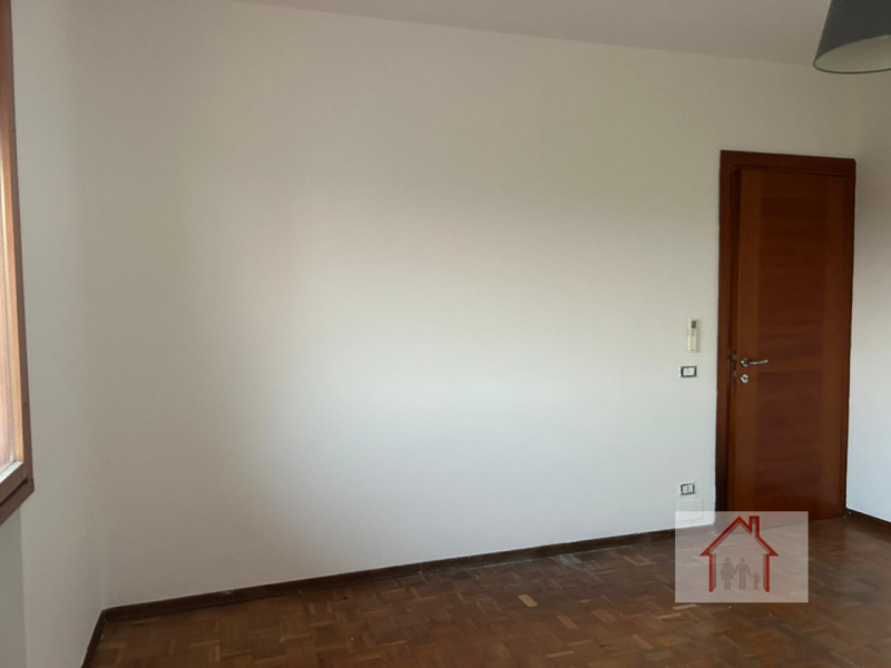 Rif.: PA241 Per informazioni Paolo 3488545745
Trevignano (Frazione) 

L'Agenzia Immobiliare Luxor...