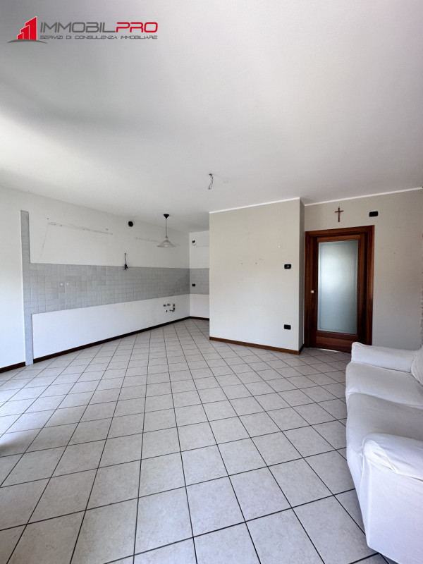 Proponiamo in vendita un appartamento trilocale a Zanè, in una zona tranquilla e residenziale ide...