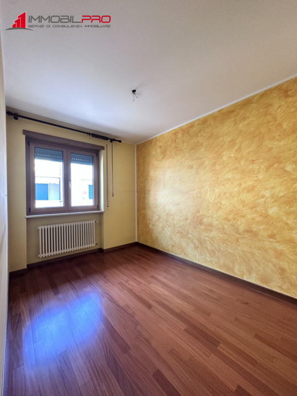 Proponiamo in vendita un appartamento trilocale a Zanè, in una zona tranquilla e residenziale ide...