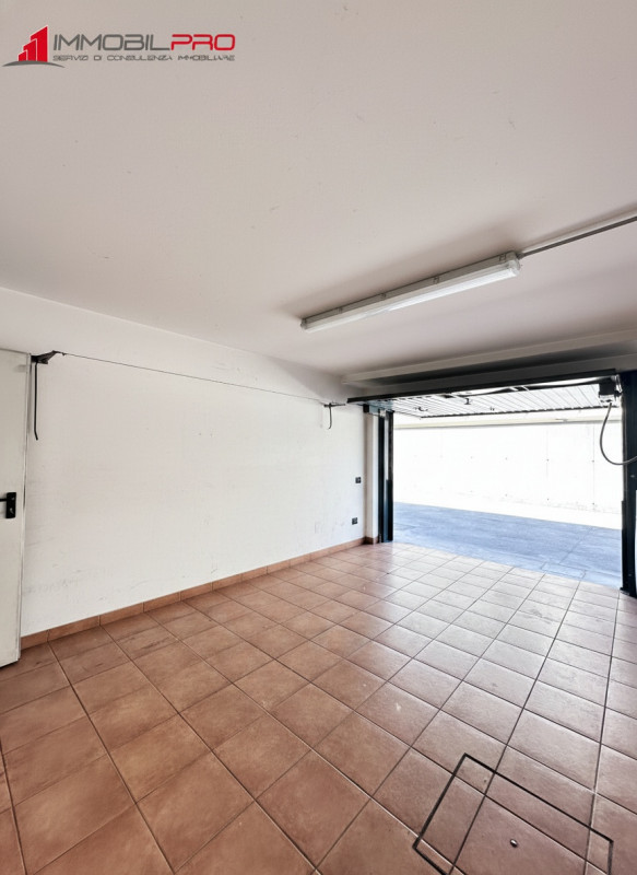 Proponiamo in vendita un appartamento trilocale a Zanè, in una zona tranquilla e residenziale ide...
