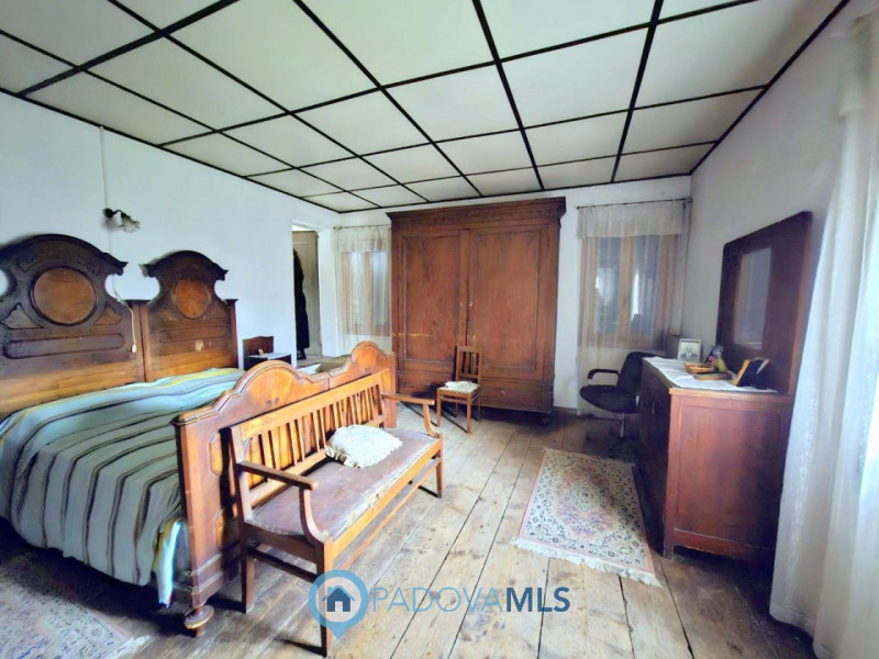 Immobile in esclusiva al Gruppo Padova MLS
ROVOLON - Bastia
In una posizione residenziale privile...