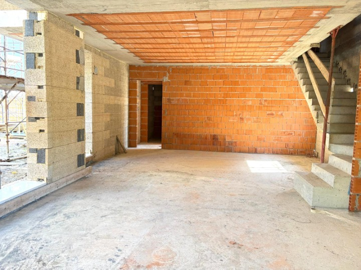 SELVAZZANO - (Rif.A26-s) - Scopri questa introvabile villa di nuova costruzione in classe A4 situ...