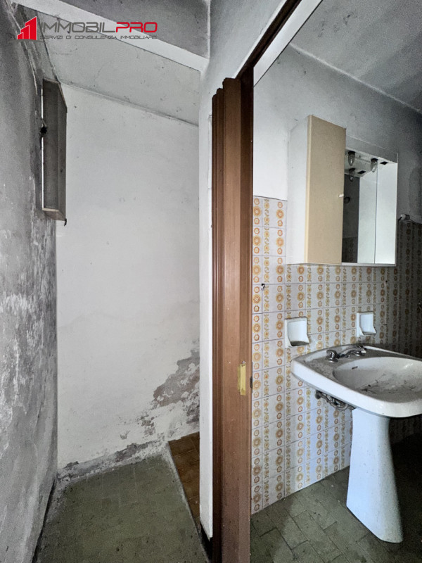 Se desideri una proprietà indipendente da personalizzare secondo le tue esigenze, questa soluzion...