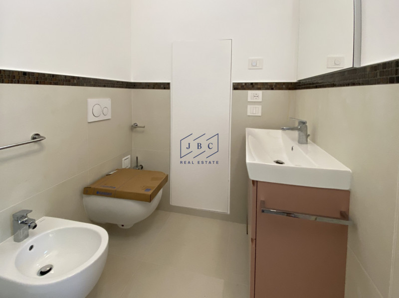 In contesto residenziale tranquillo e riservato, a pochi passi dal centro di Mansuè, proponiamo a...