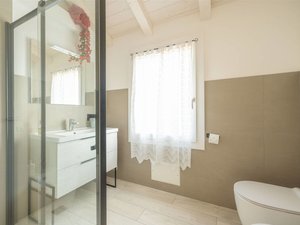 Proponiamo in vendita una splendida casa singola di circa 130 mq nel comune di Vigonza, ideale pe...